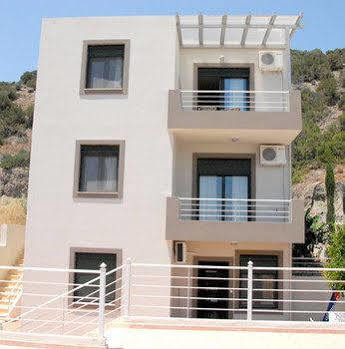 Portela Kampoula Apartment *